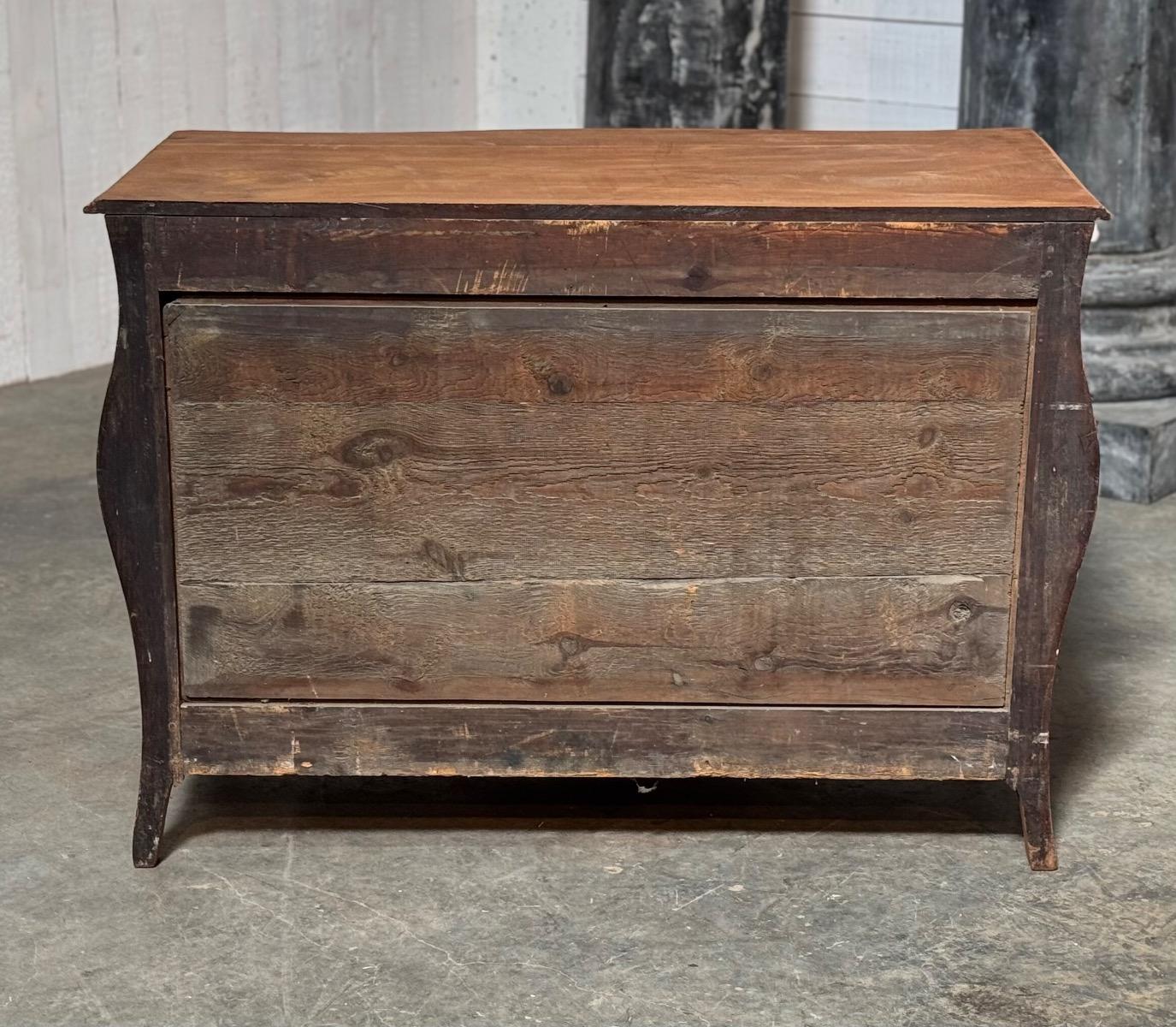 18 th century bombe chest of drawers