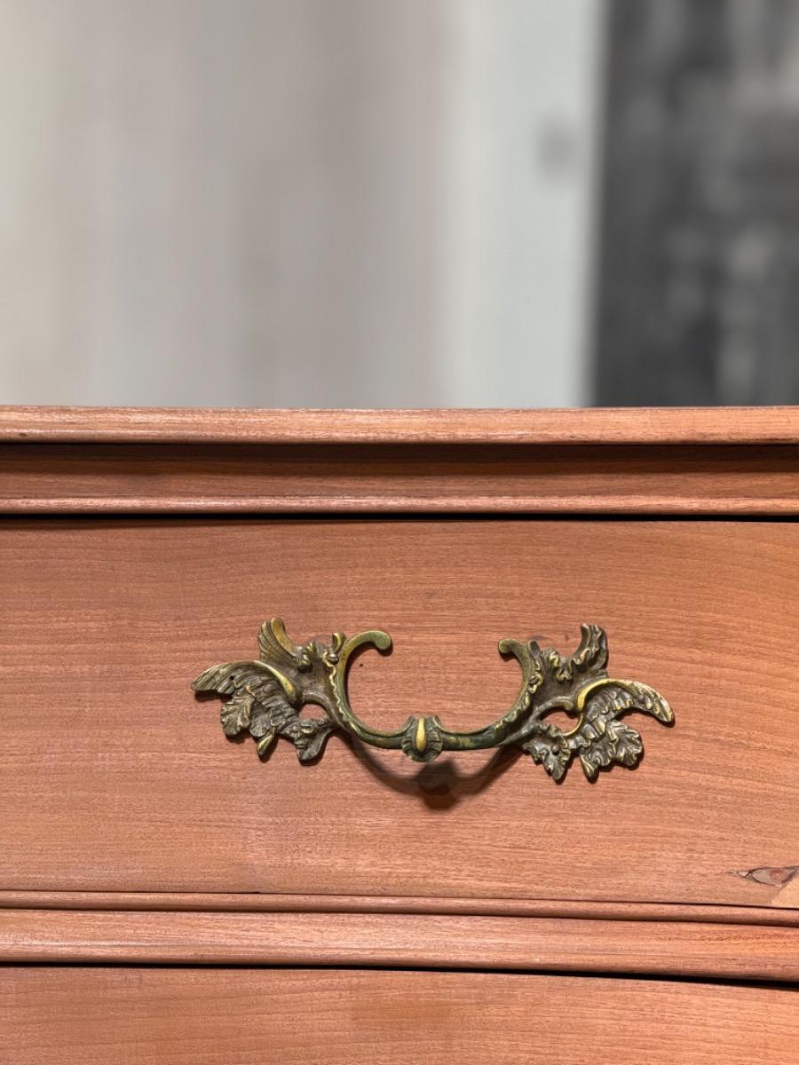 18 th century bombe chest of drawers