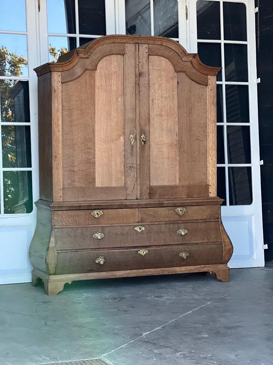 18th Century dutch cabinet 