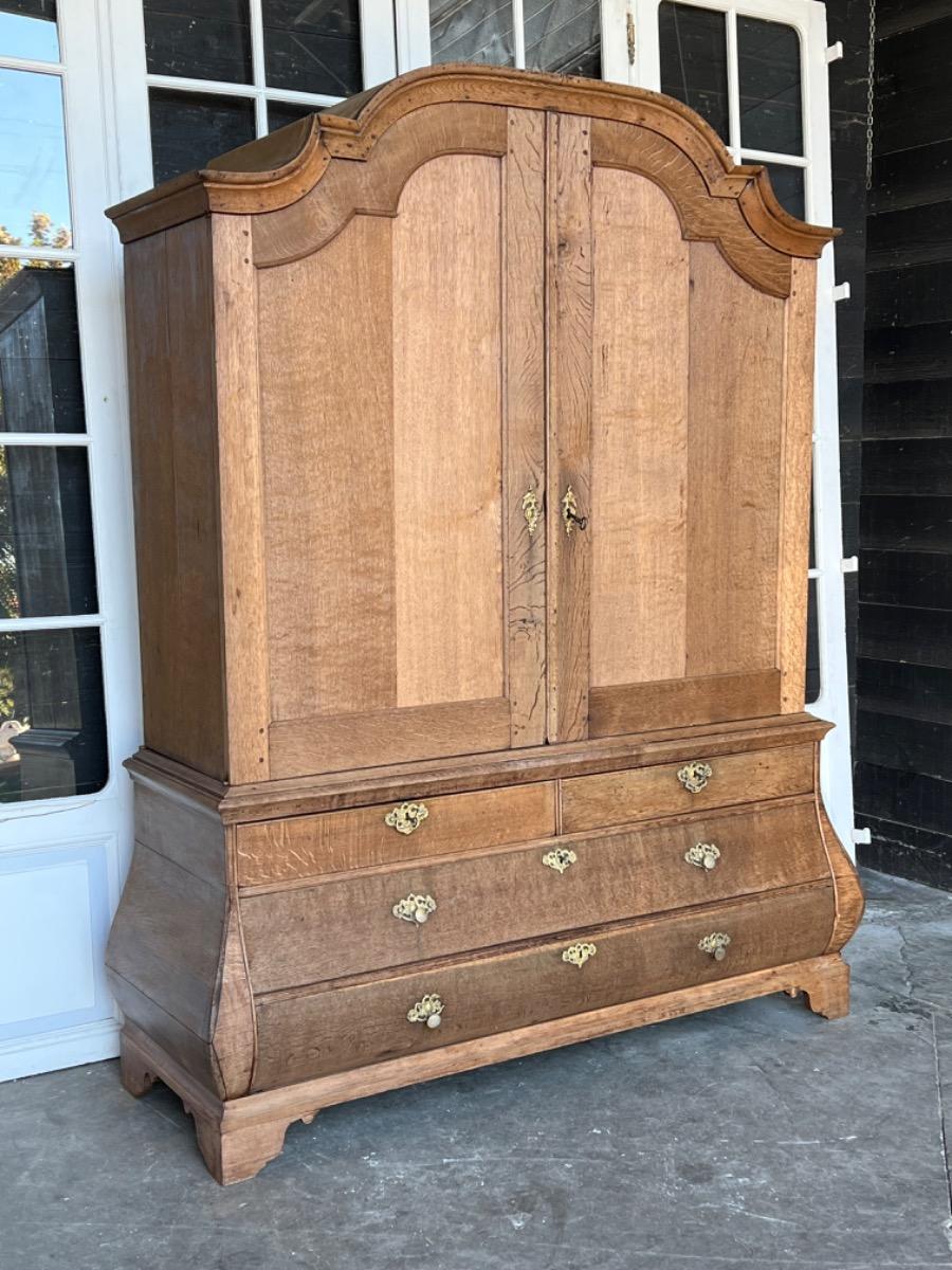 18th Century dutch cabinet 