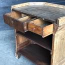 Ancien comptoir de boulanger avec patine d’origine