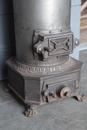 Ancien poêle à bois