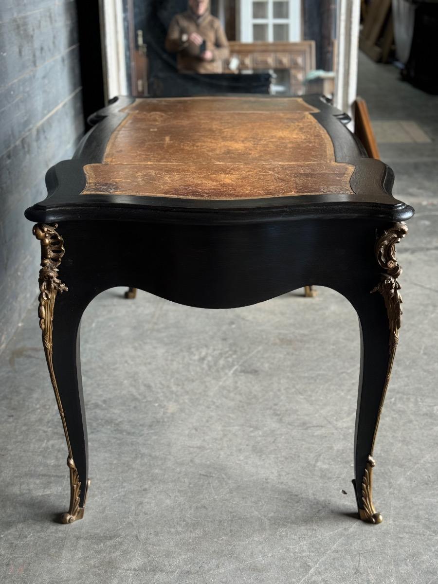 Black painted desk