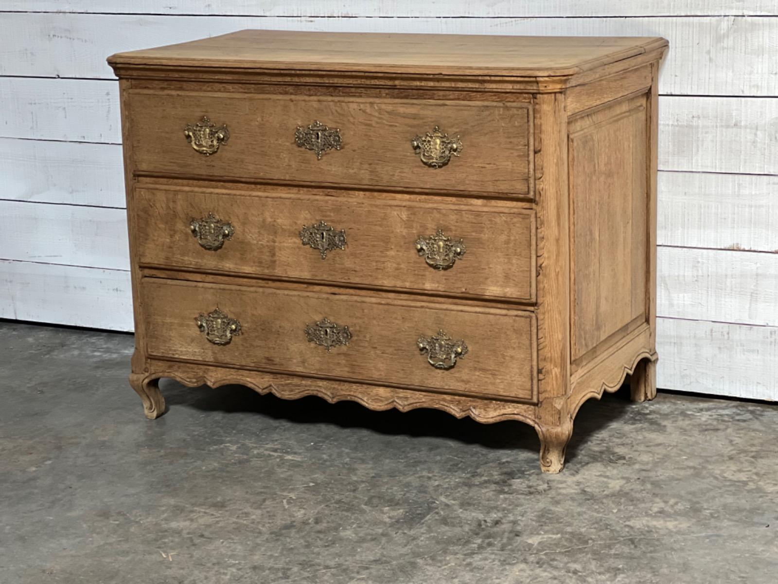 Bleached chest of drawers 