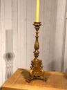 Chandelier en bois