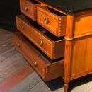 Commode en bois merisier