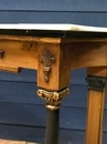 Console marbre dessus