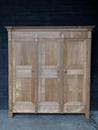 Armoire  style Directoire  en Chêne délavé , France Début 19ème