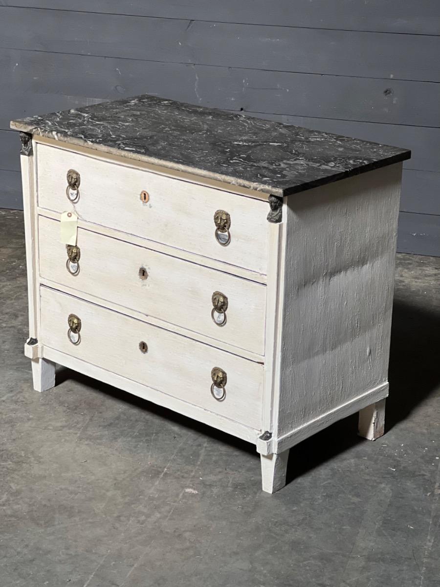 Empire chest of drawers 