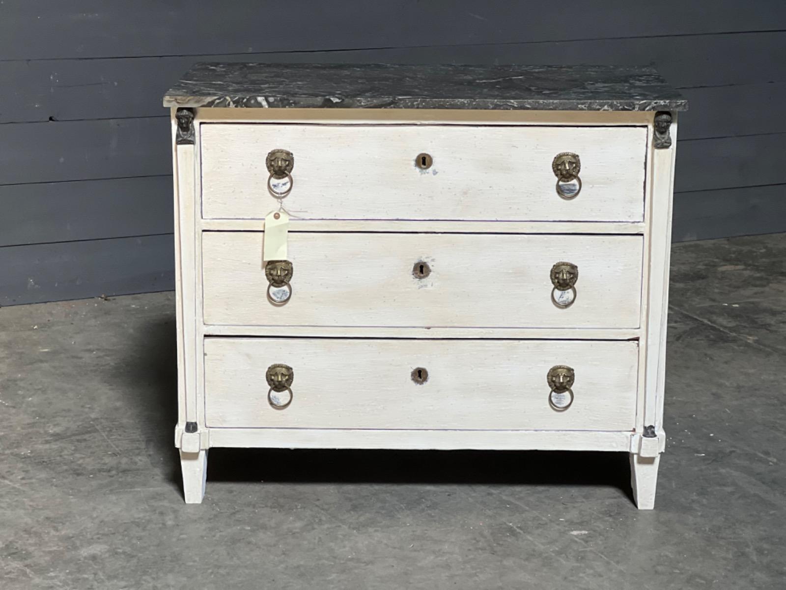 Empire chest of drawers 