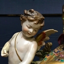 Figure en porcelaine avec anges