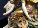 Figure en porcelaine avec anges