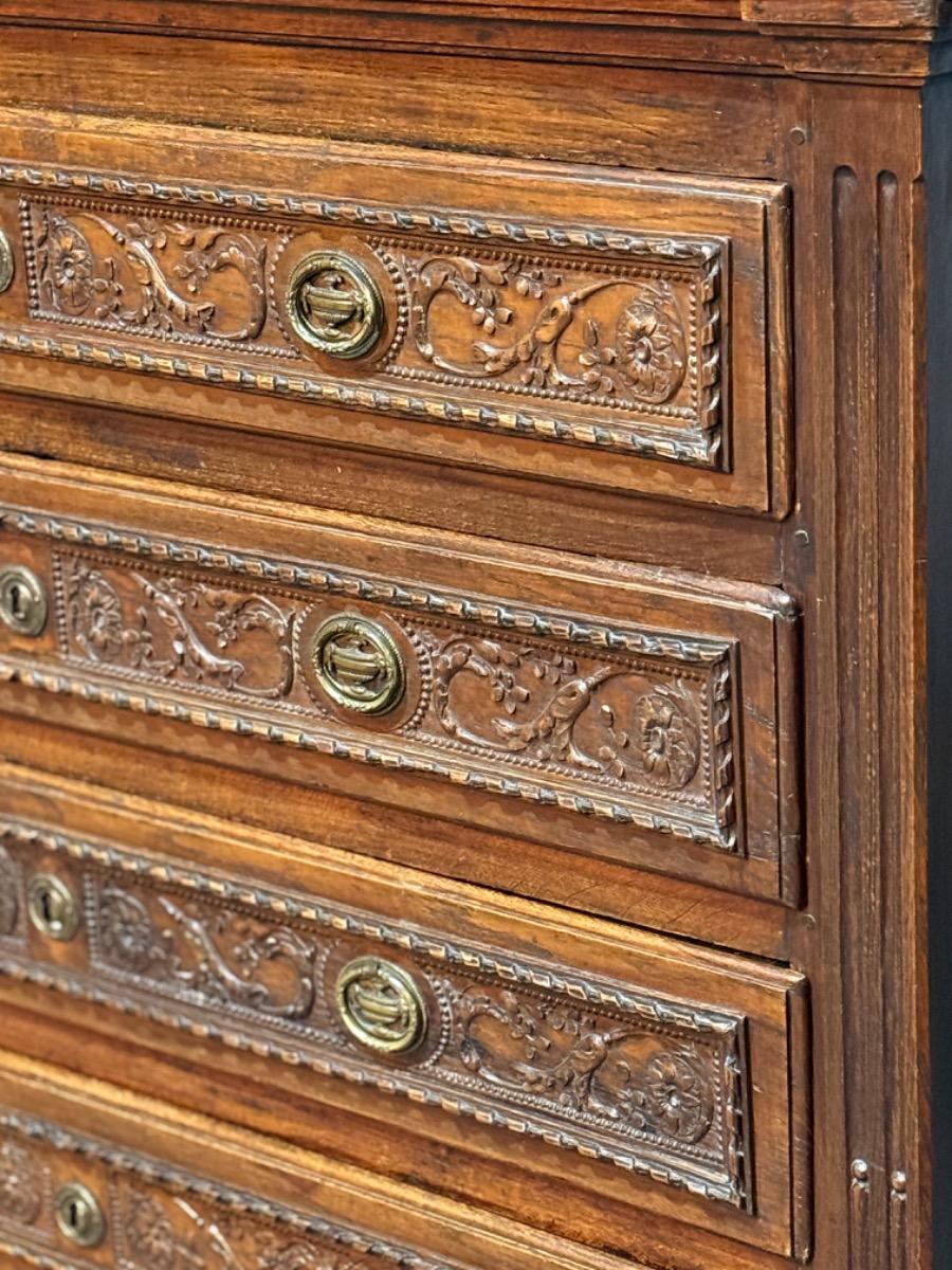 French Louis xvi oak chest of drawers 