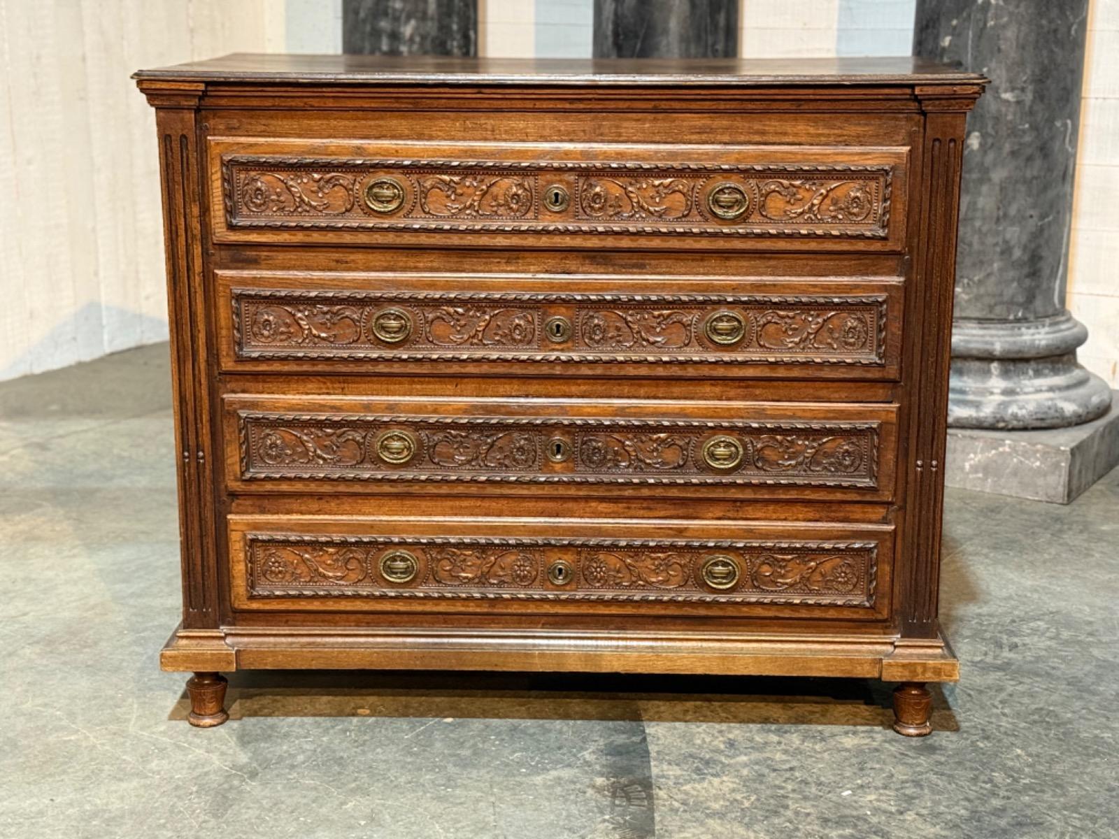 French Louis xvi oak chest of drawers 