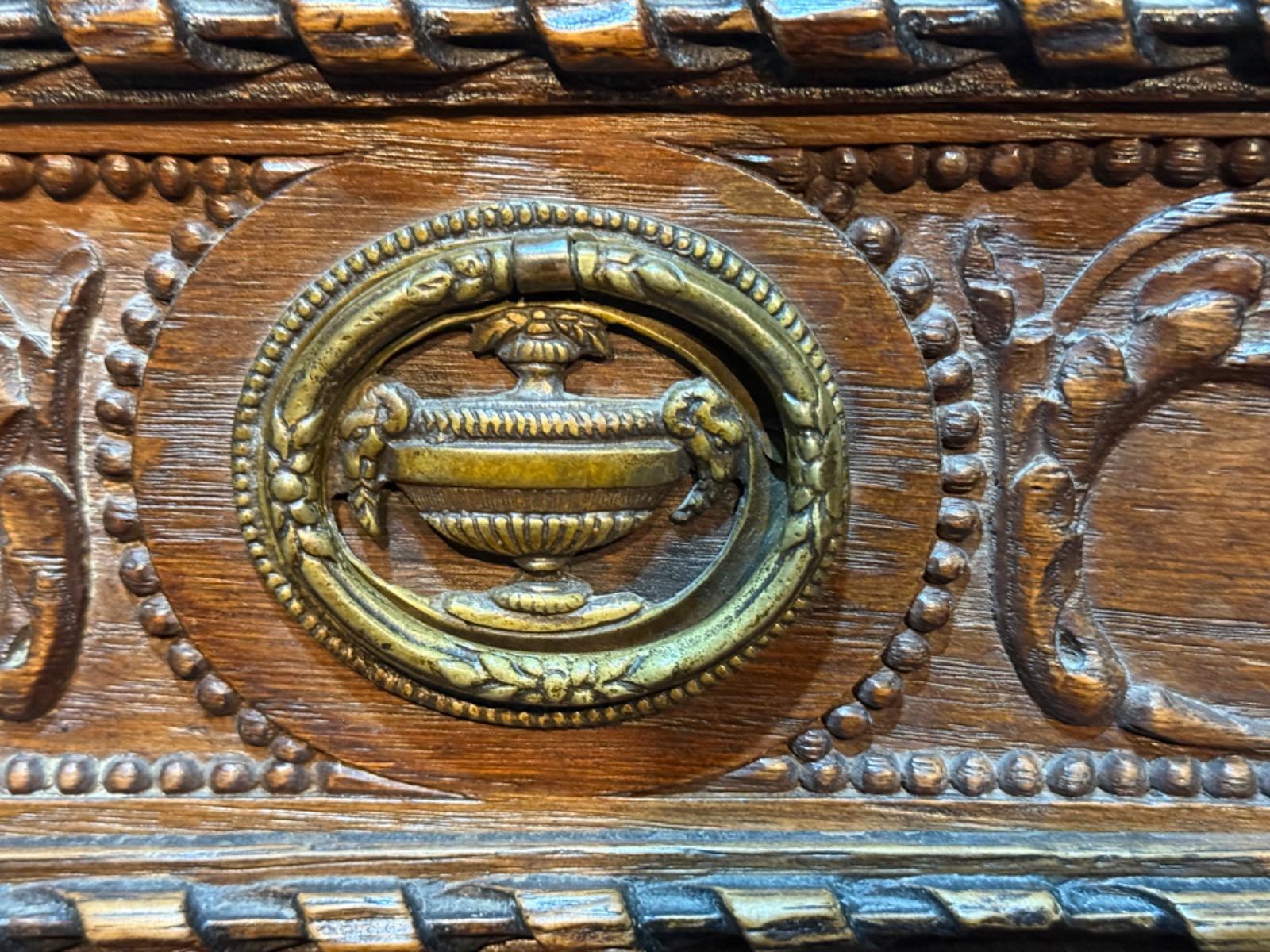 French Louis xvi oak chest of drawers 