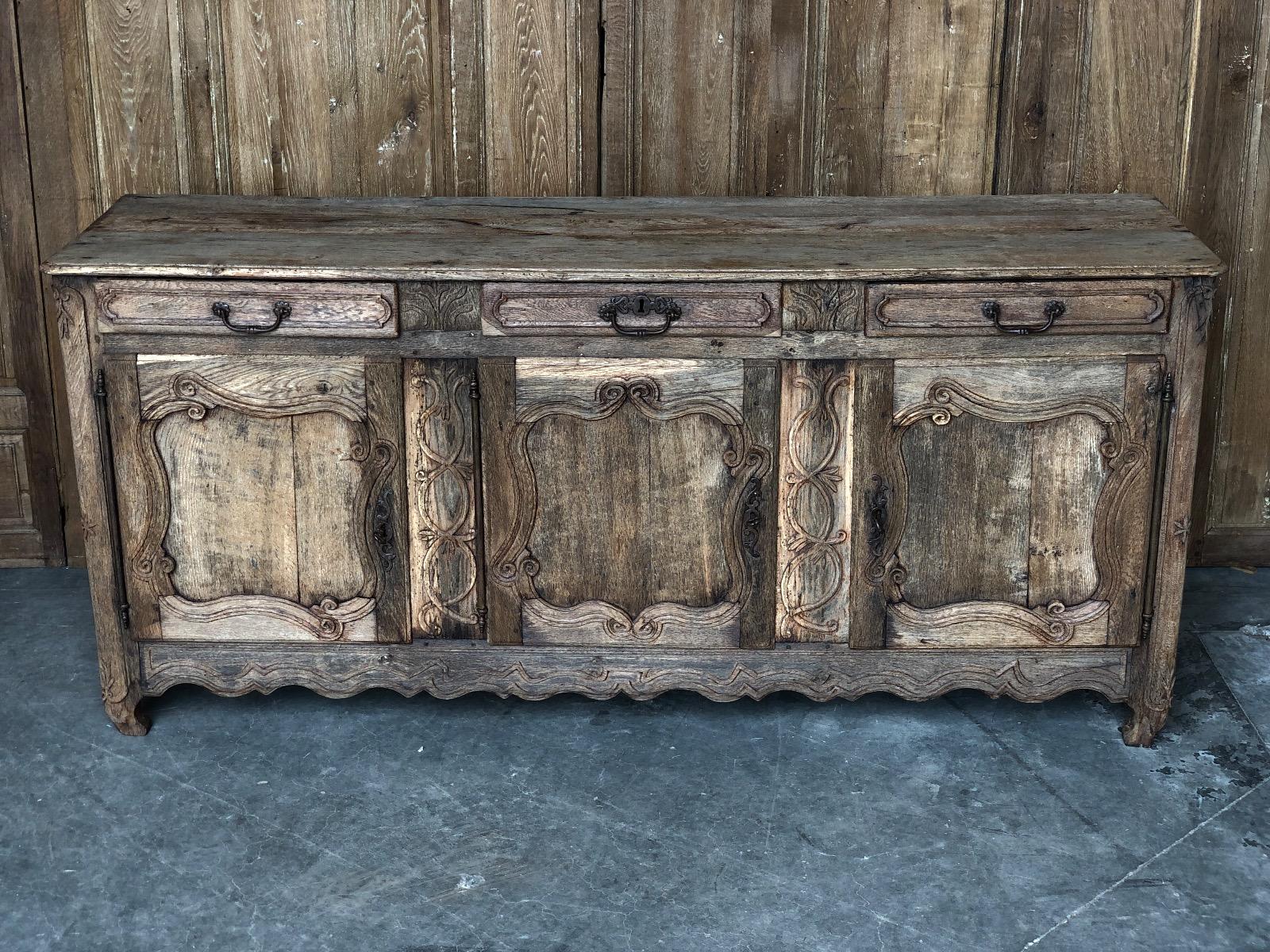 French rustic buffet 