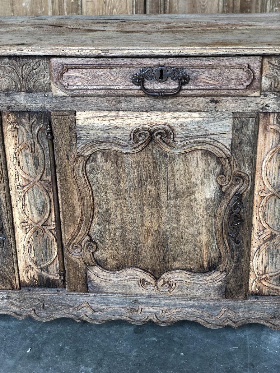 French rustic buffet 