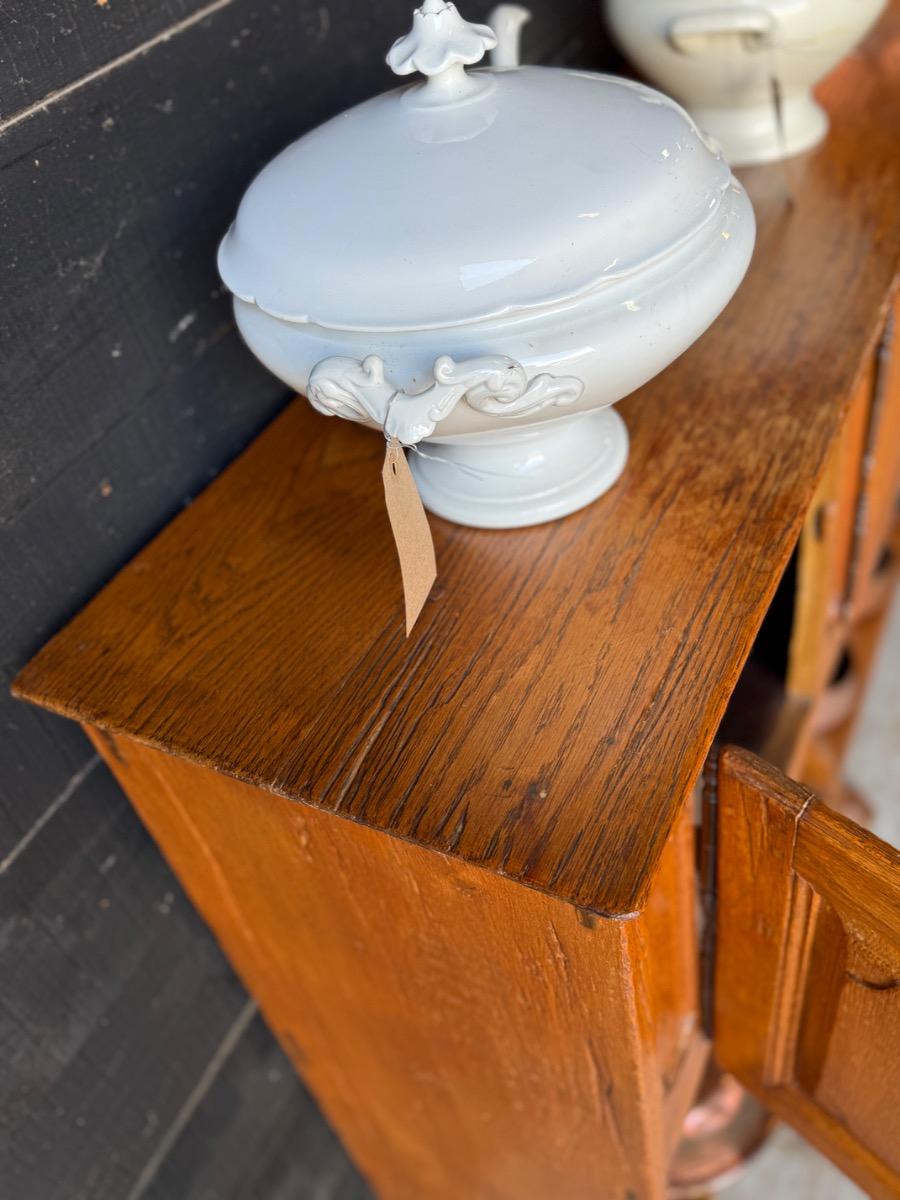 French rustique kitchen cabinet in oak