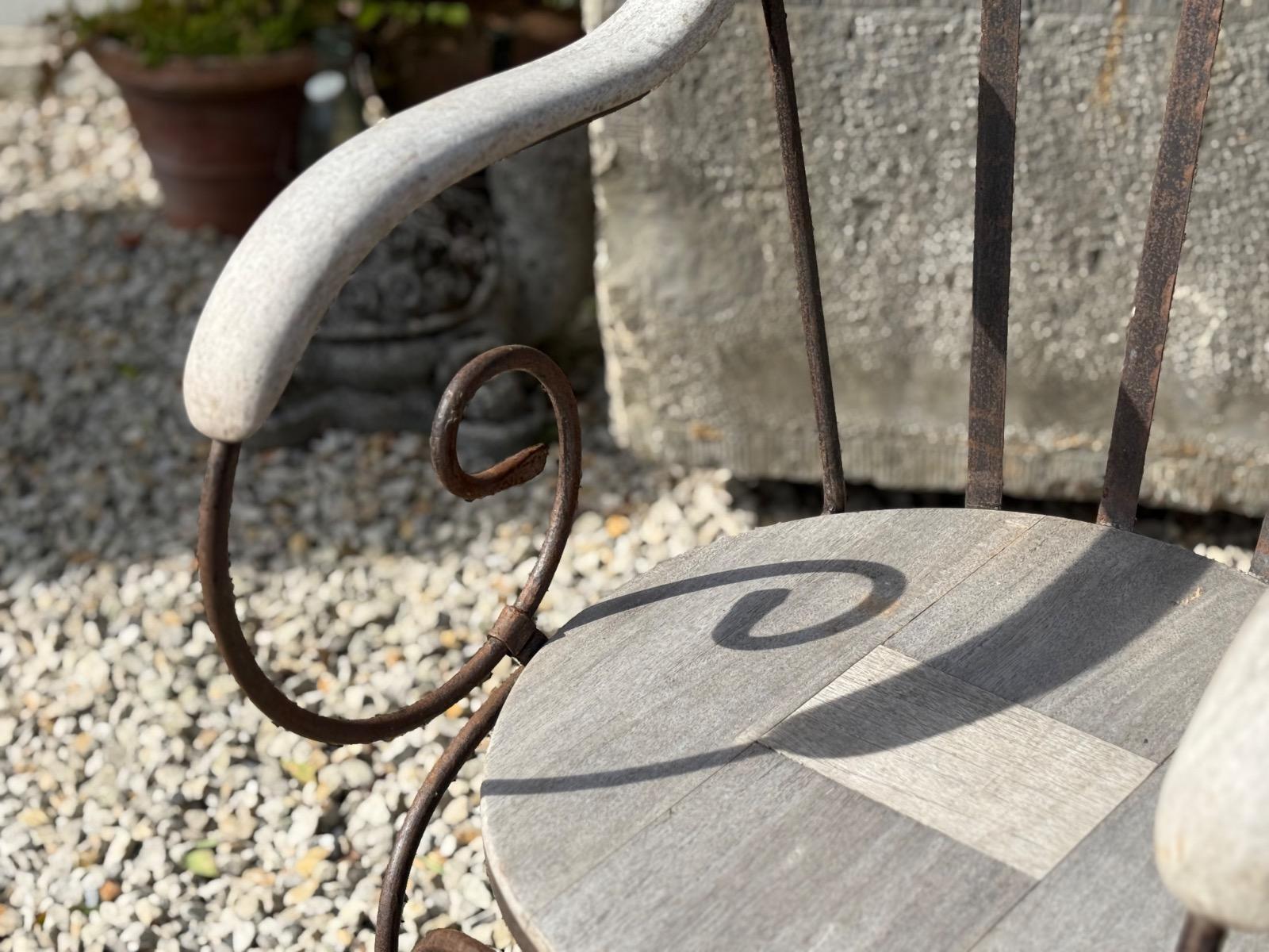 Garden set of chairs 