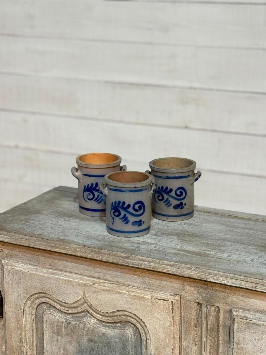 Ironstone pots 