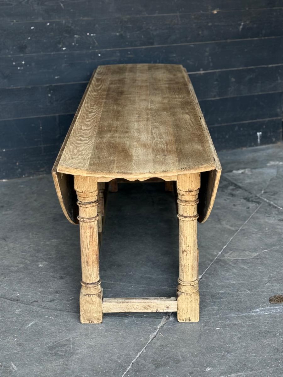 Large ovale dining table 