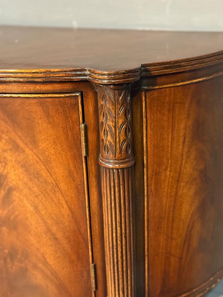 Mahogany english server 
