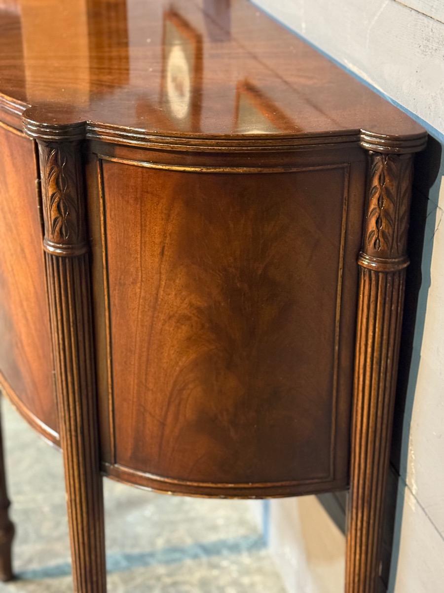 Mahogany english server 