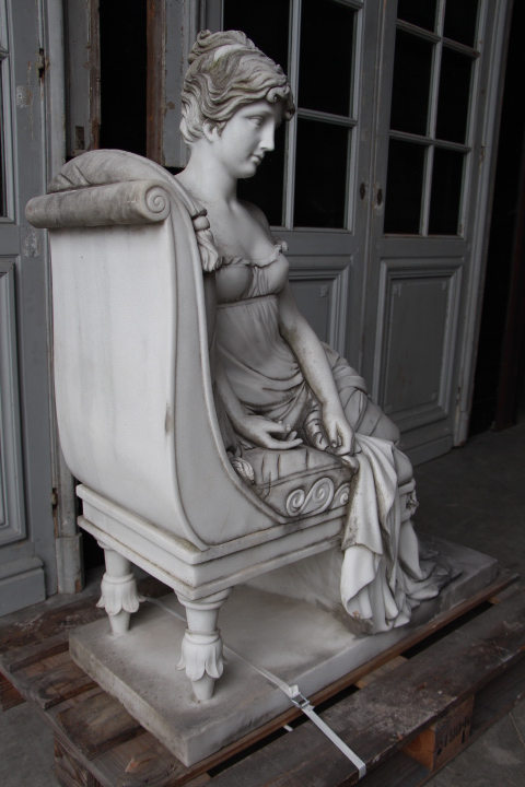 Marble statue of seating Joséphine Bonaparte