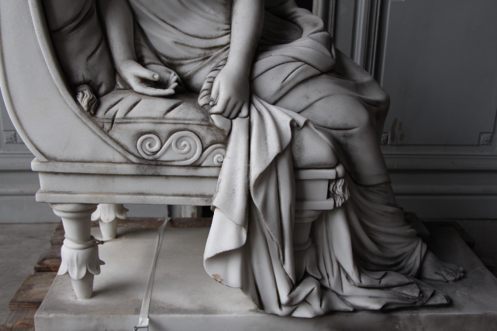 Marble statue of seating Joséphine Bonaparte