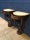 style Pair of consoles with marble top