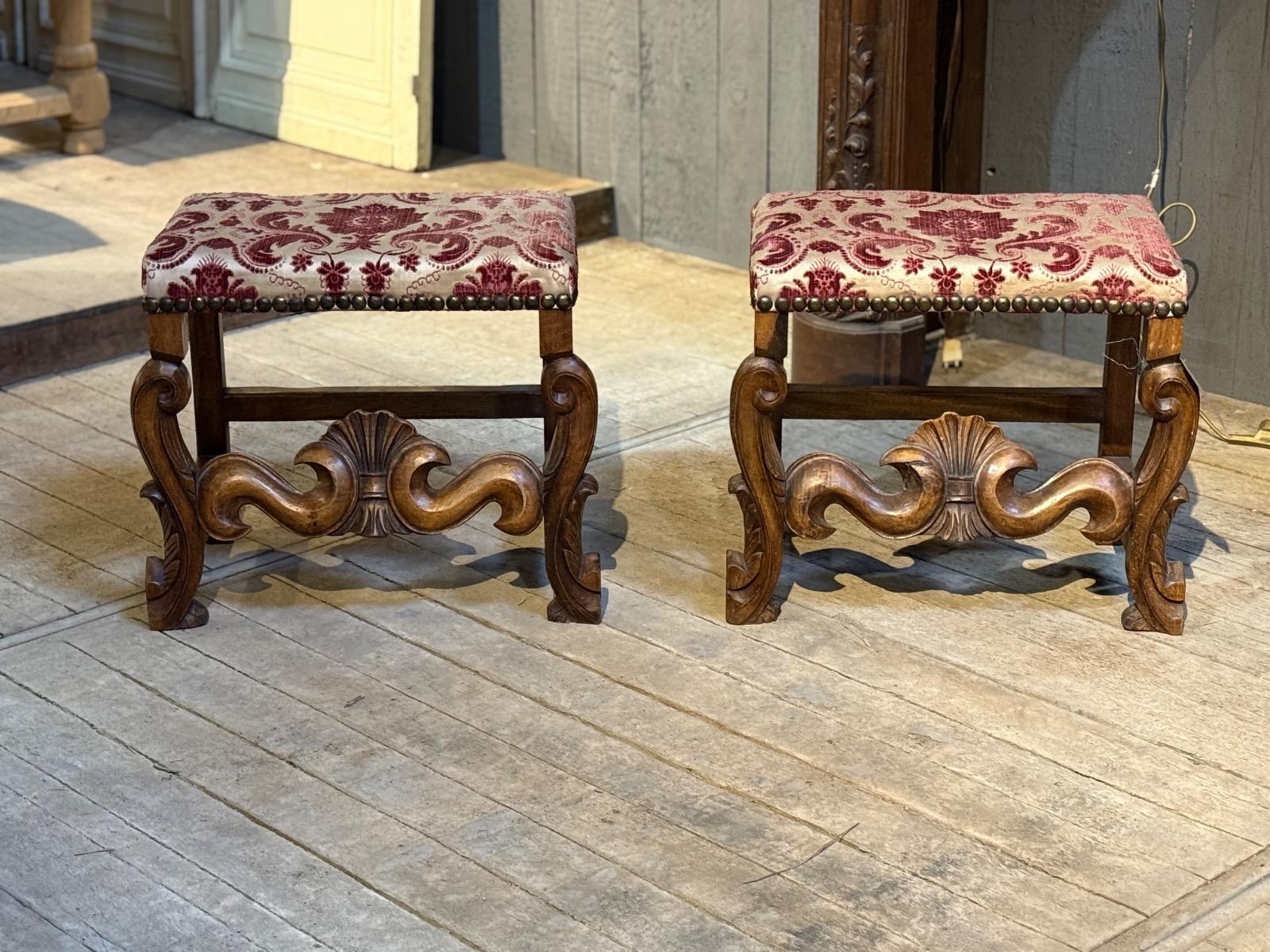 Pair of italian stools 