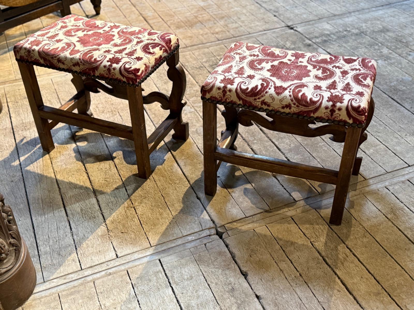 Pair of italian stools 