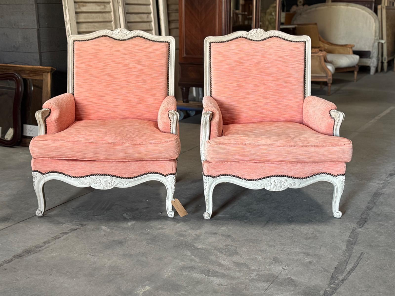 Pair of large french Louis Xv bergères 