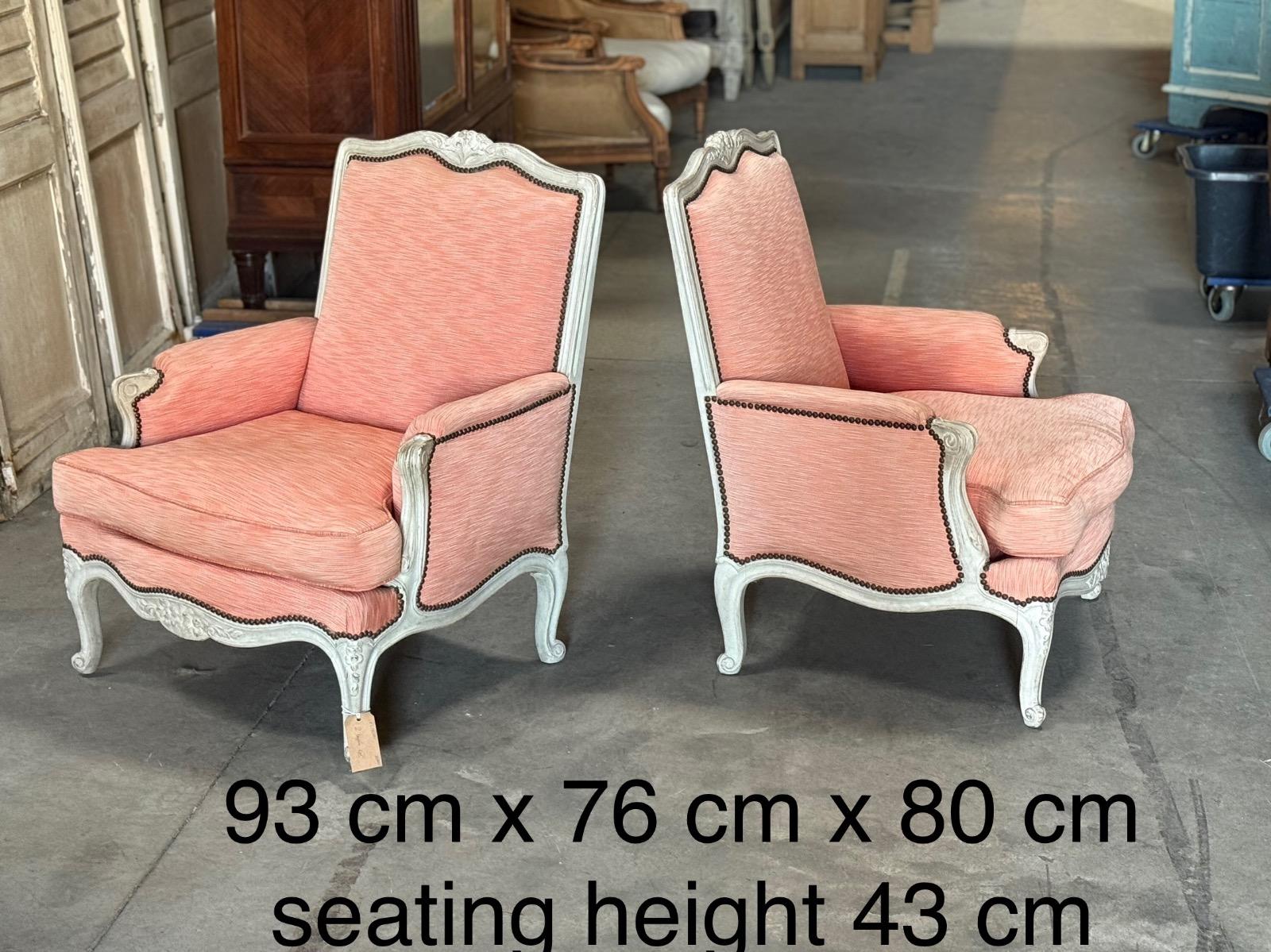 Pair of large french Louis Xv bergères 