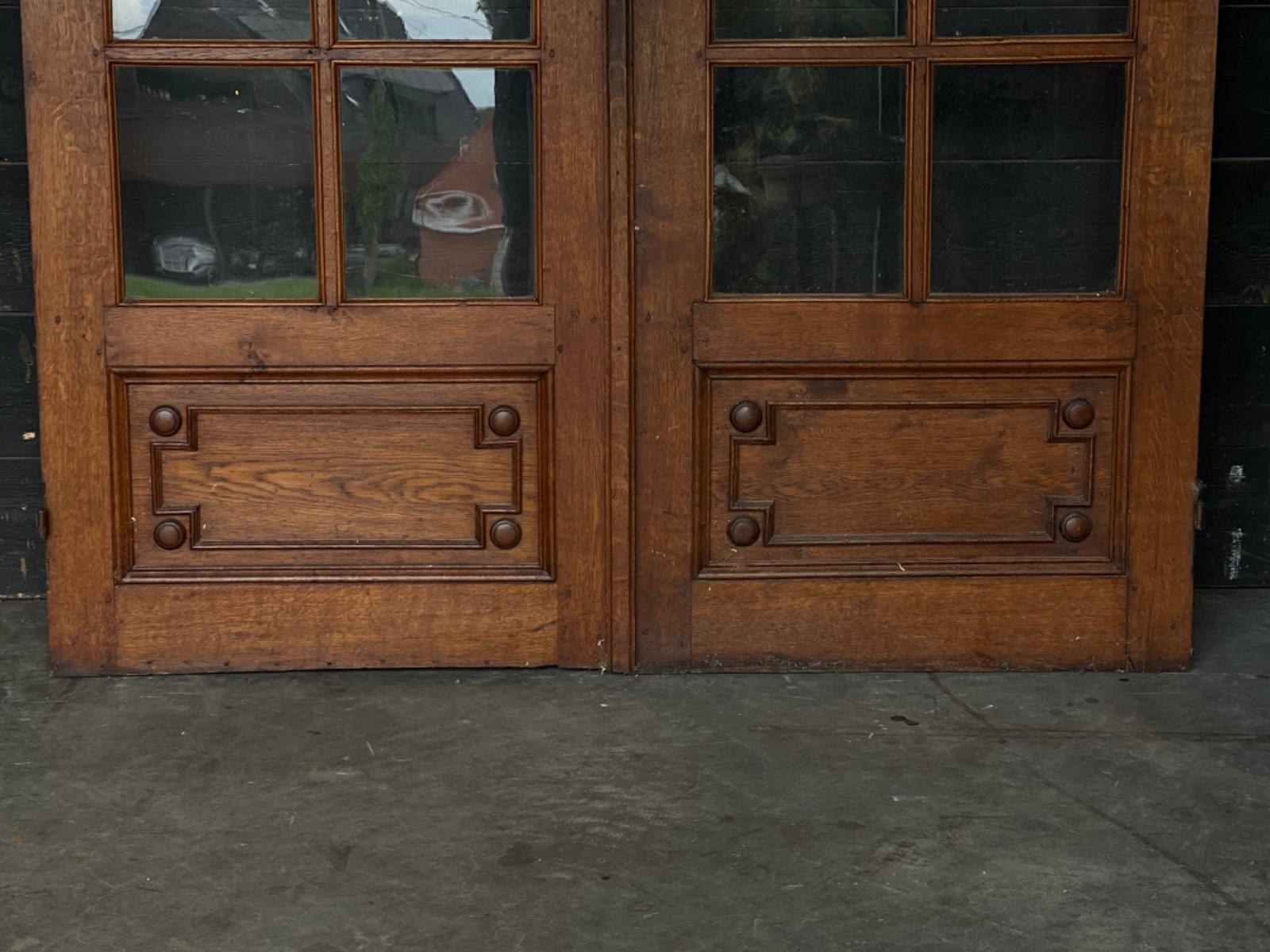 Pair of oak doors 