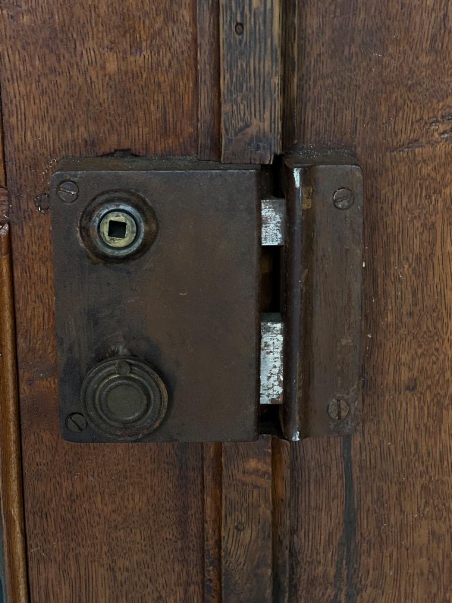 Pair of oak doors 