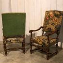 Paire de fauteuils français tapisserie