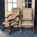 Paire de fauteuils os de mouton