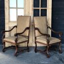 Paire de fauteuils os de mouton