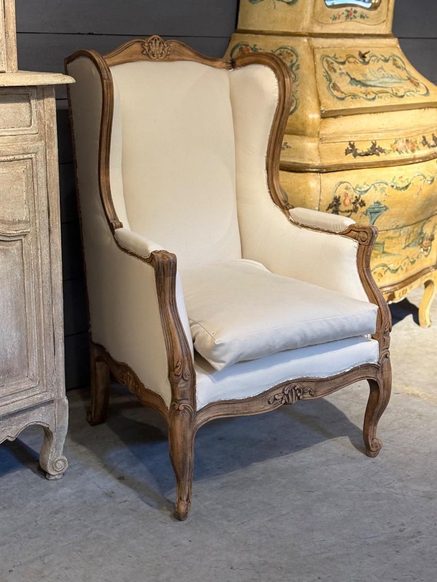 Pair of winged bergères 