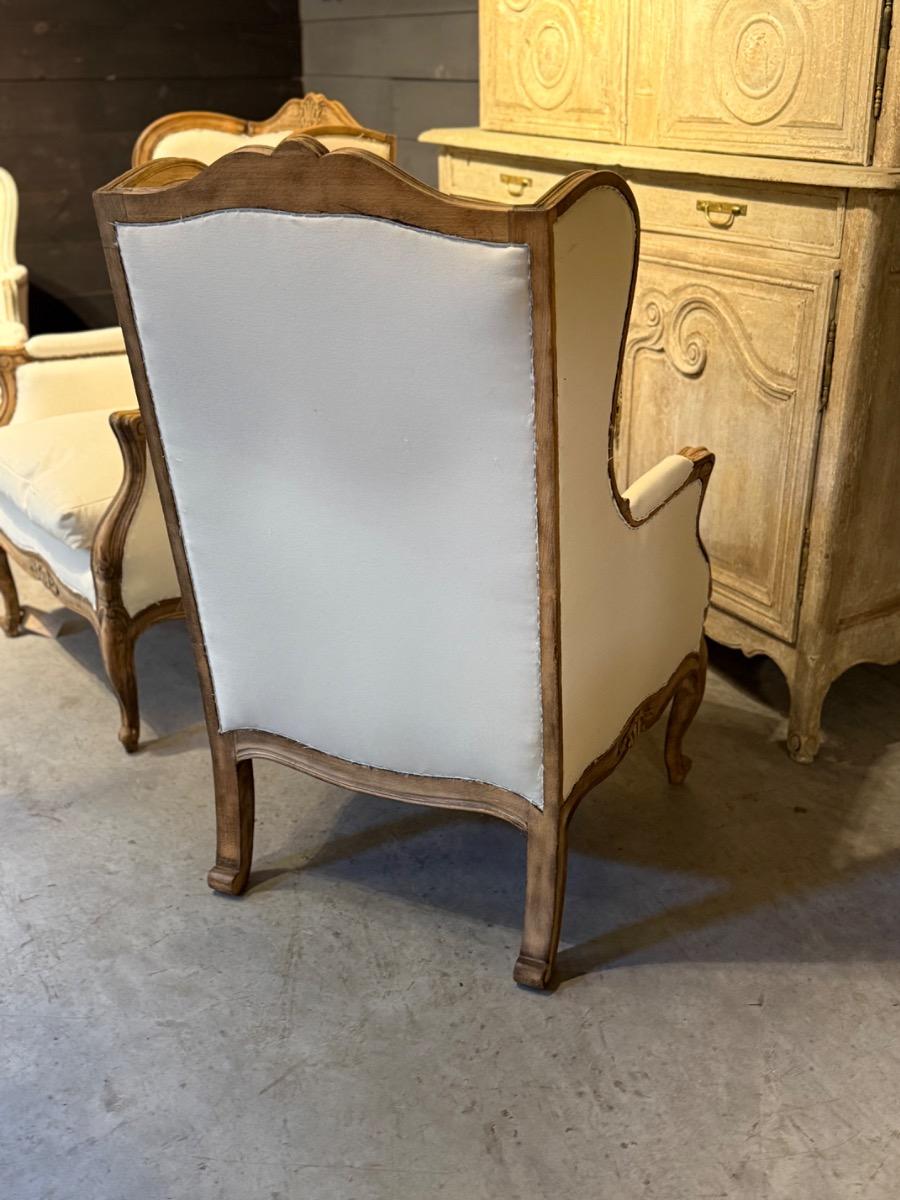 Pair of winged bergères 