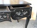 Bureau plat en bois noirci  style Régence  en Bois peint, France 20ème siècle