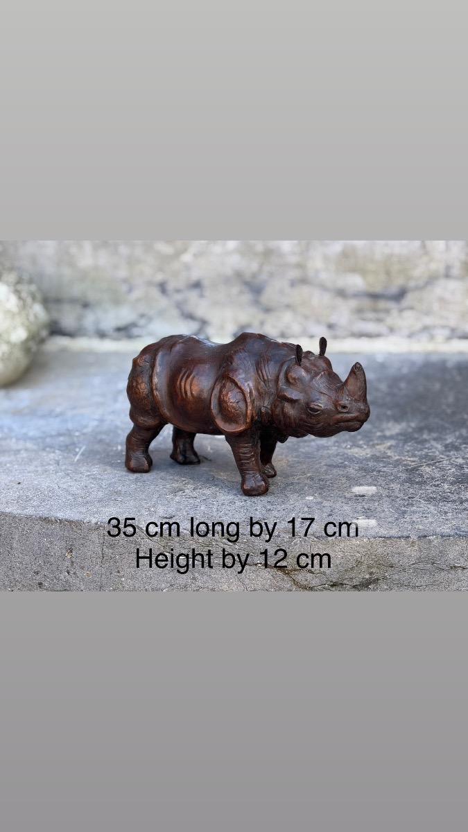 Rhino sculpture in leather 