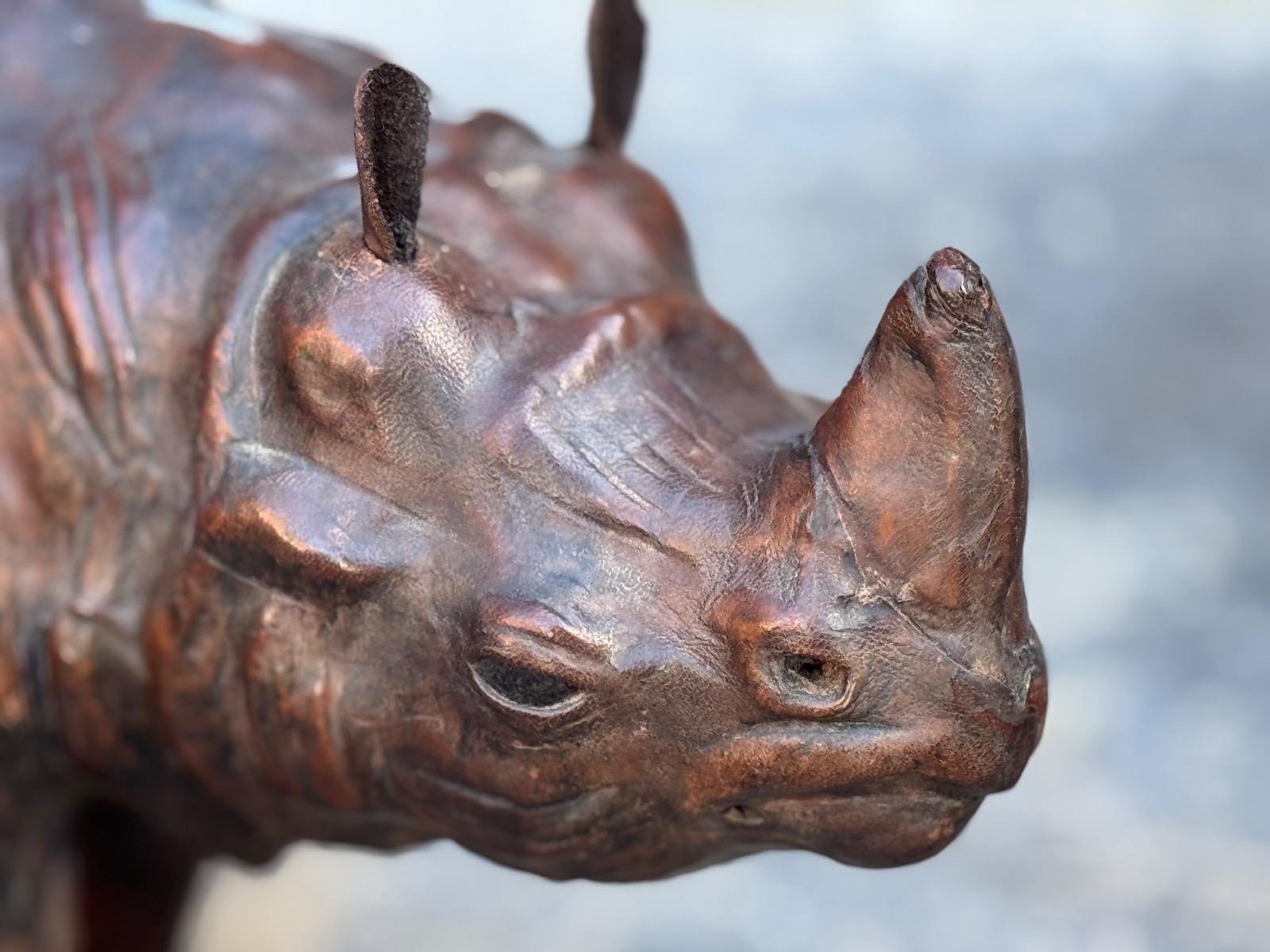 Rhino sculpture in leather 