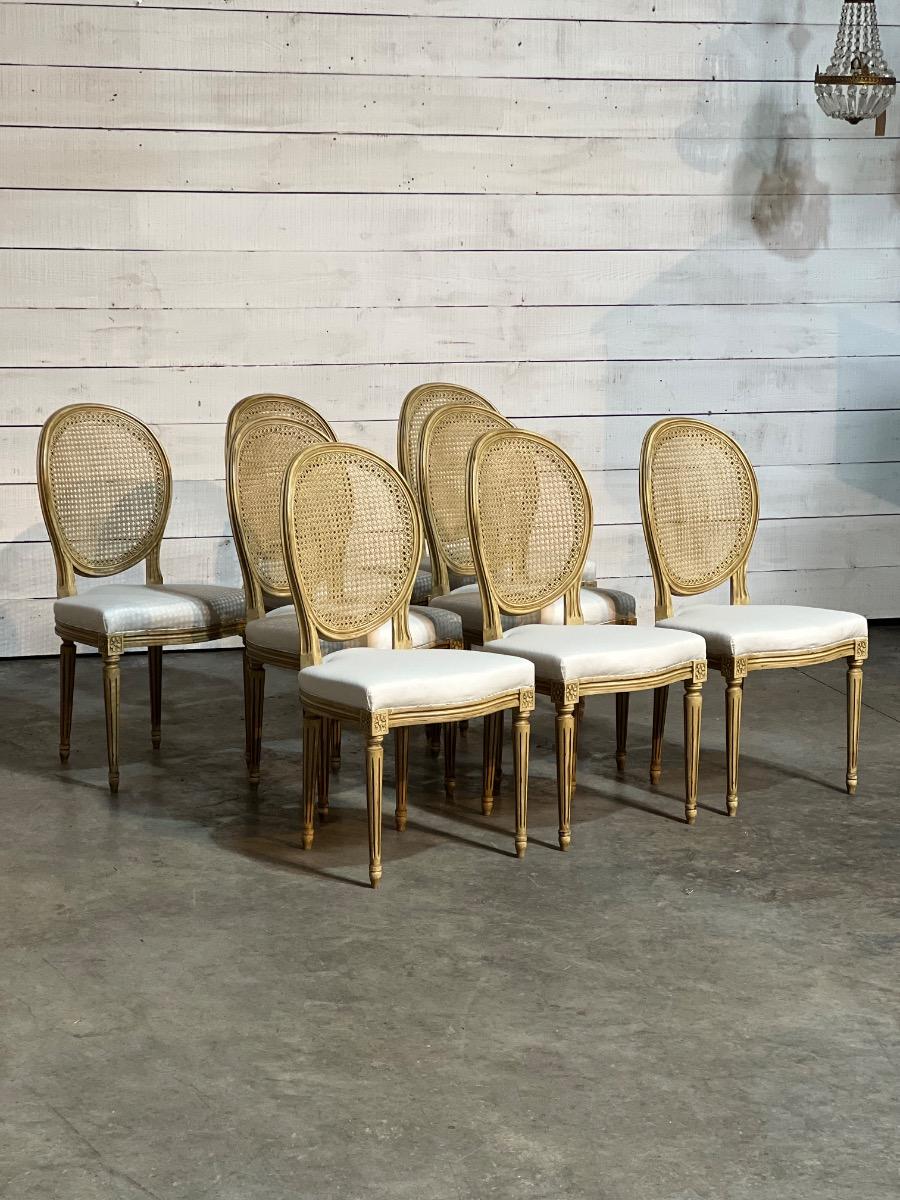 Set of 8 french dining chairs 