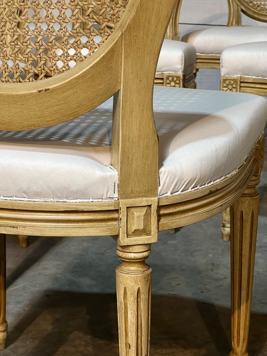 Set of 8 french dining chairs 