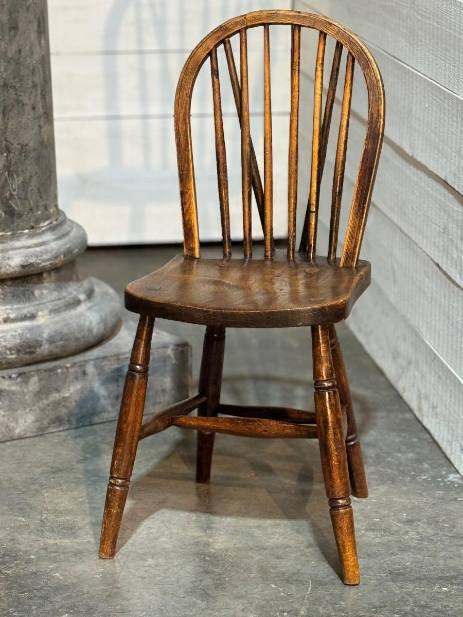 Set of 9 english chairs