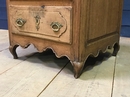 style Small bleached chest of drawers