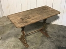 Table de jardin en fer forgé et bois