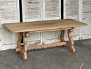 Table en chene de style espagnol 